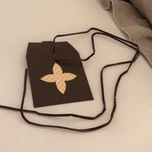 Louis Vuitton Gift Card Set. Unmarked, new. - Picture 2 of 8